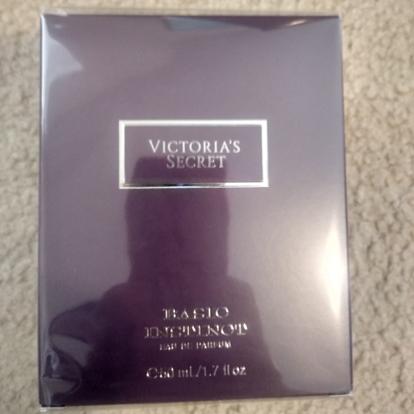 New VS Basic Instinct - Picture 2 of 2